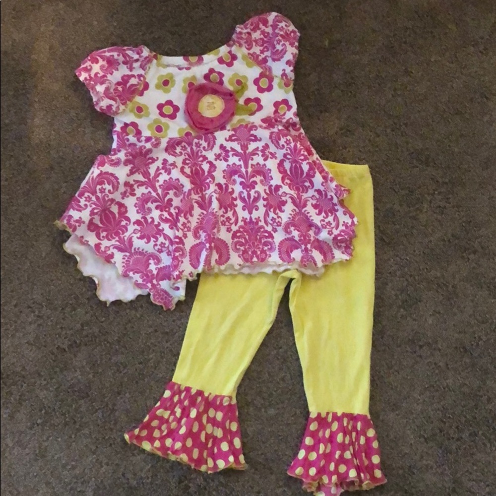 Mis Tee V-Us Capri Set size 4t